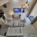 Amazing One-Bedroom Villa Townhouse