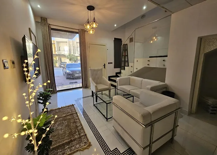 Amazing One-Bedroom Villa Townhouse