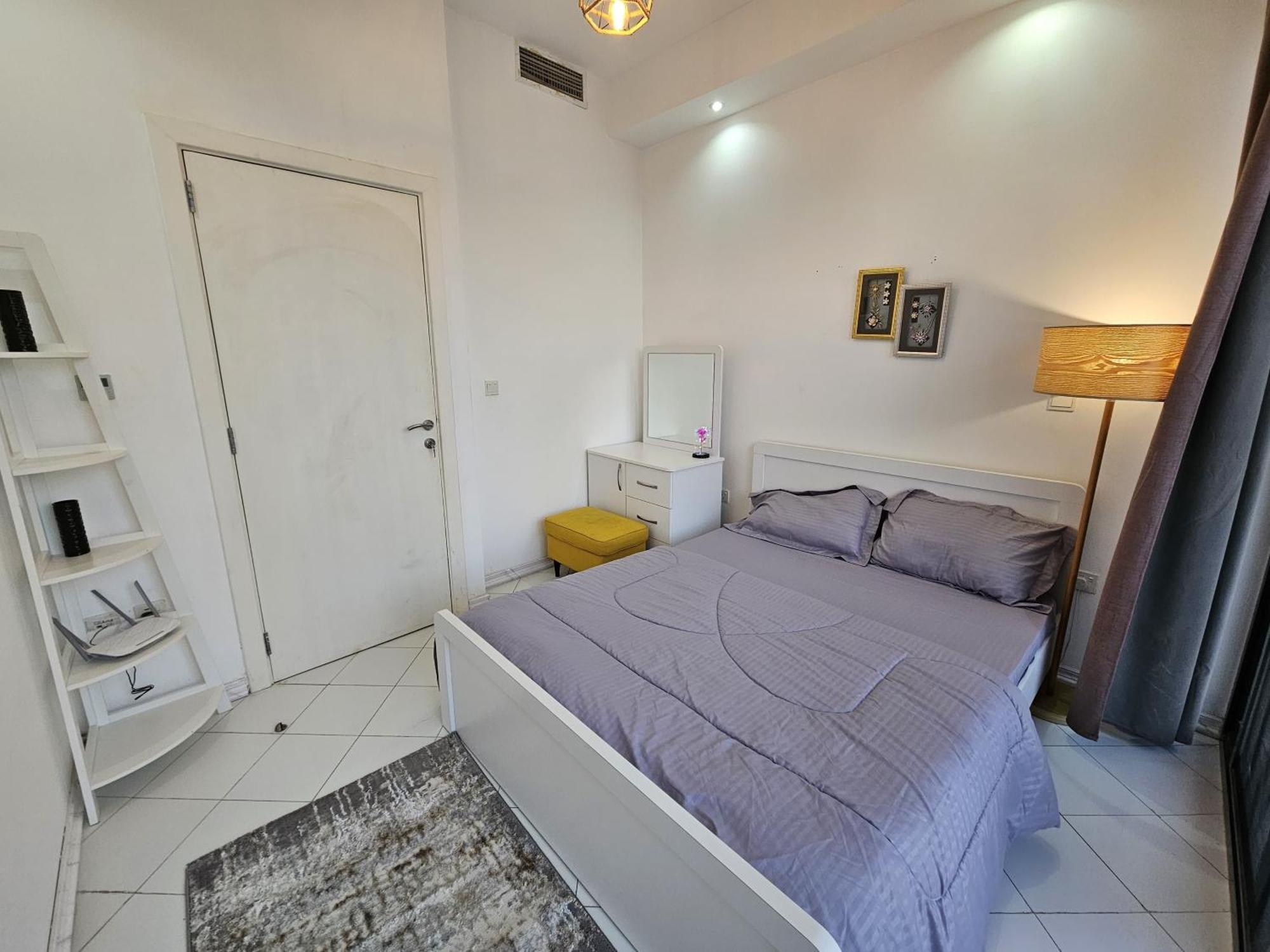 Amazing One-bedroom Townhouse *